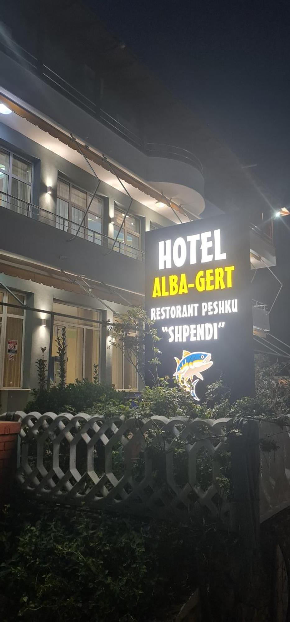 Hotel Alba-Gert Orikum Eksteriør billede